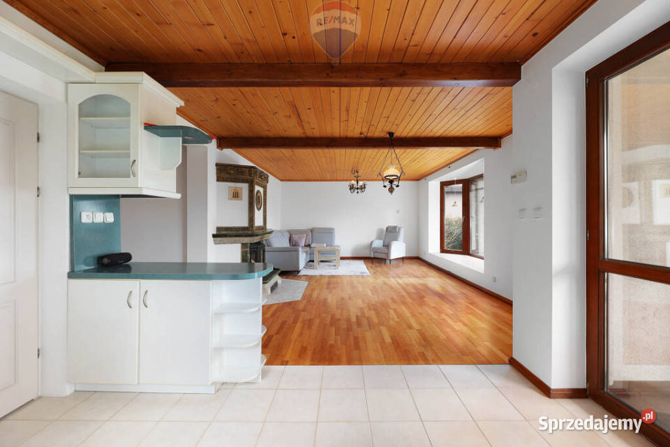 Przestronny dom z kominkiem i sauną BB