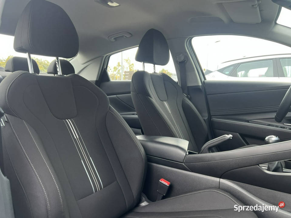 Hyundai Elantra 16MPI 123 Smart Tech Design 4/5 Piotrków Trybunalski sprzedam