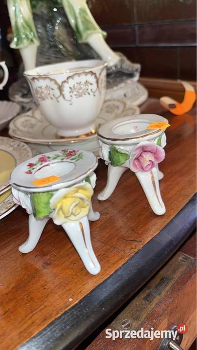 Świecznik Z porcelanowymi kwiatkami Niemcy Lata