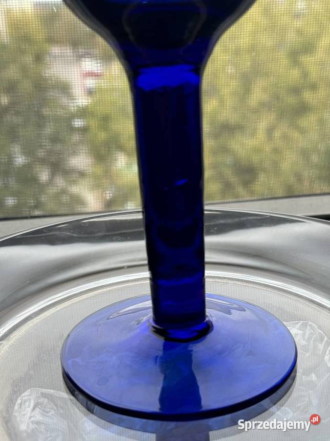 Kielich ze szkła kobaltowego Mielec
