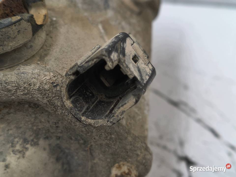 ROZRUSZNIK Toyota Hilux VII 30 D4D 281000L052 osobowe Chełm
