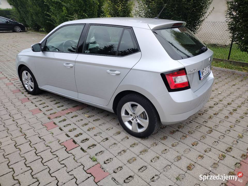 Skoda Fabia 2017 12 benzyna Salon Polska bluetooth Rzeszów