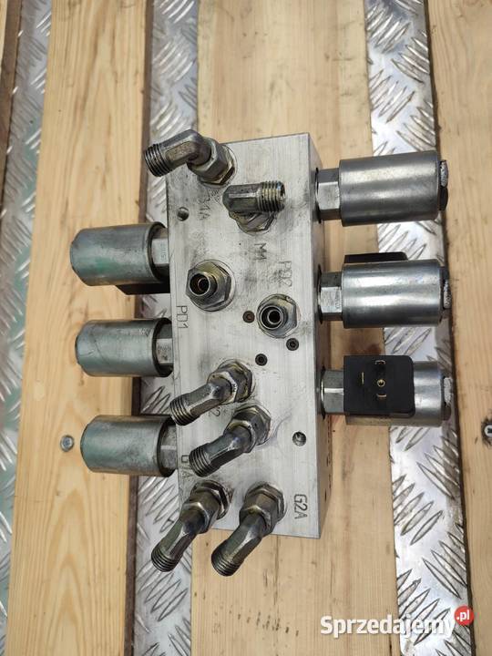 Blok hydrauliczny Mecalac MTX 12 6090199 VMF Pozostałe Wilkowo