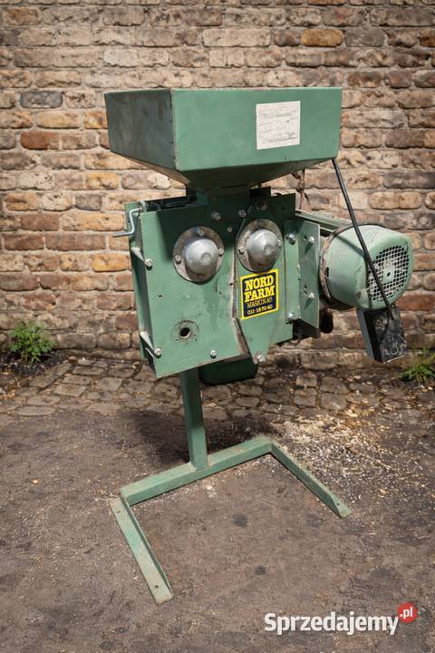 Młynek gniotownik śrutownik ziarna kukurydza ze Lubawa