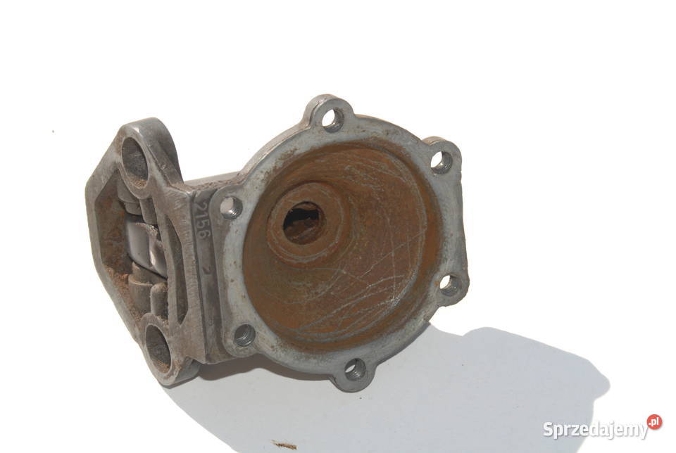 Podstawa dolna korpus pompy paliwa Fiat 126p Cieszyn