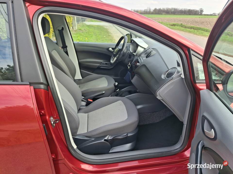 SEAT Ibiza IV przebieg 81000 BEZWYPADKOWY Łódź sprzedam