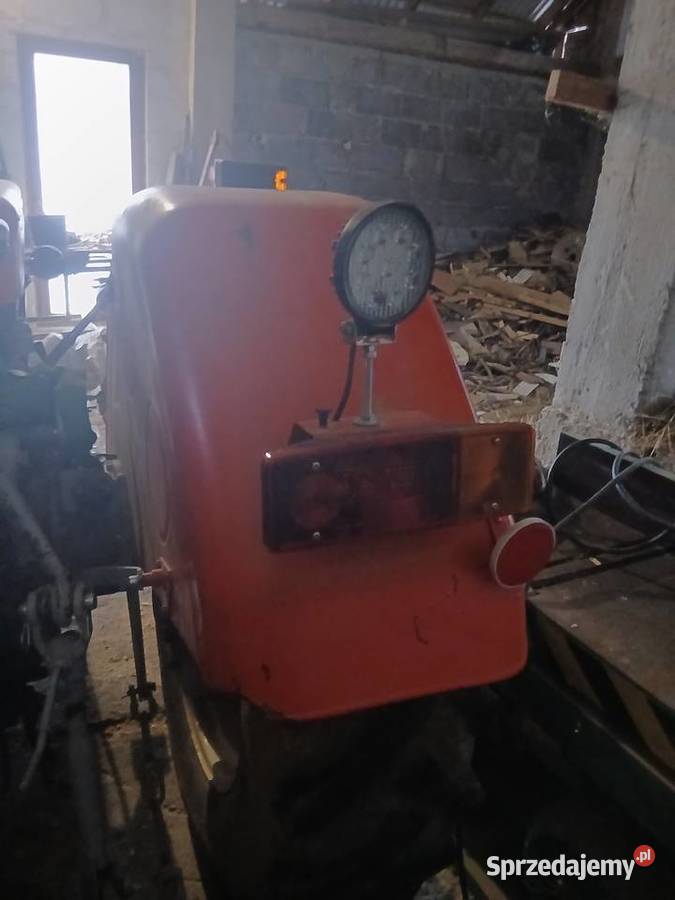 Sprzedam tyle błotnik do ursusa 360