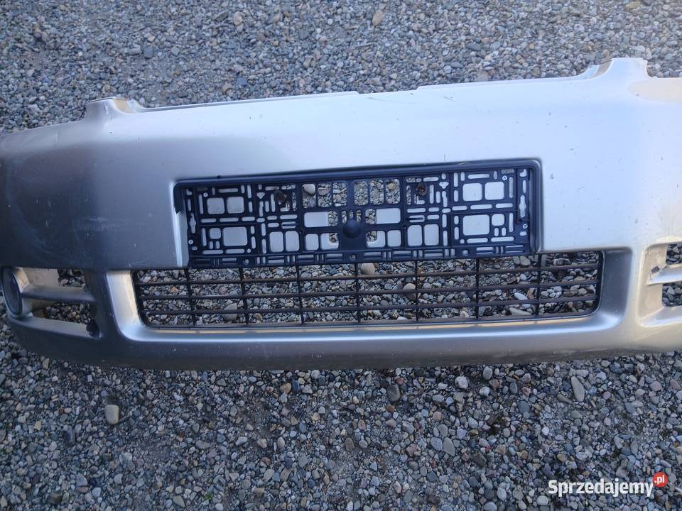 Zderzak przód przedni Toyota Avensis Verso 0103r małopolskie