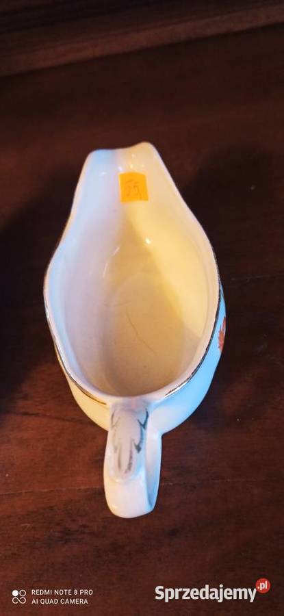 Sosjerka Arabia
Made in Finlland
W kolorze ecru