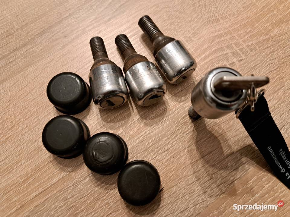 sprzedam różne części fiata126p Pompy hamulcowe Leszno