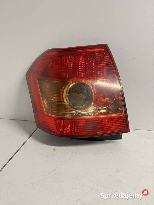 Toyota Corolla e12 lift lampa lewa tył tylna Solec nad Wisłą