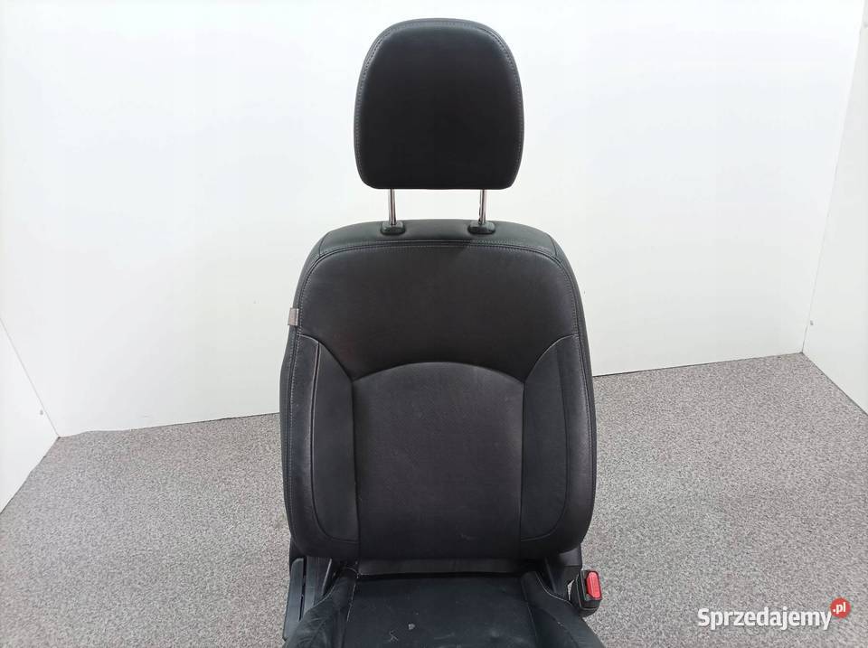 FOTELE PRAWY PASAŻERA SKÓRA GRZANY Mitsubishi