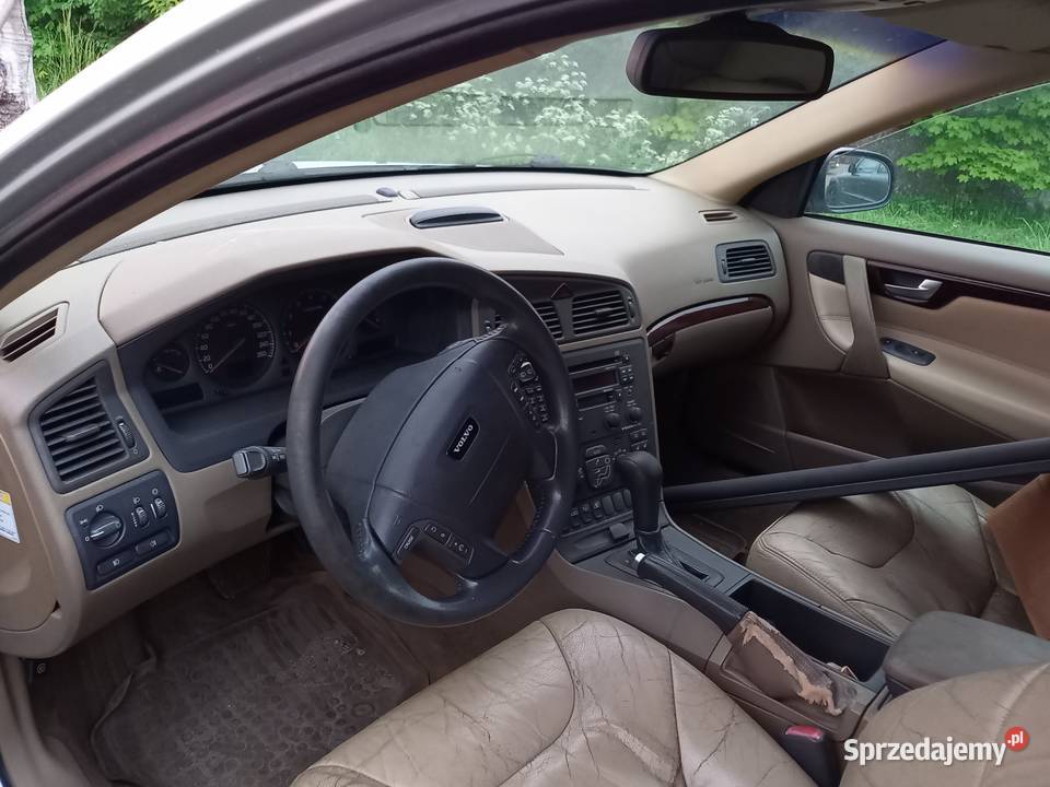 Volvo v70 24 benzyna turbo napęd na cztery koła Samochody na części Gdynia