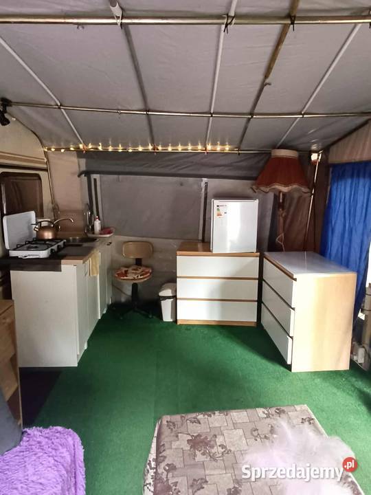 Przyczepa kempingowa samym Zalewem Sulejowskim w Barkowice Mokre