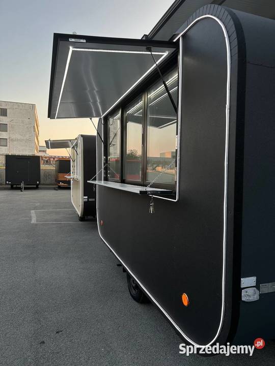 Przyczepa gastronomicznafood truck 35x2 LODY gastronomiczne Warszawa