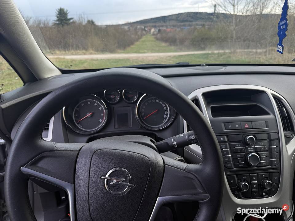 Opel Astra J stan świętokrzyskie Kielce sprzedam