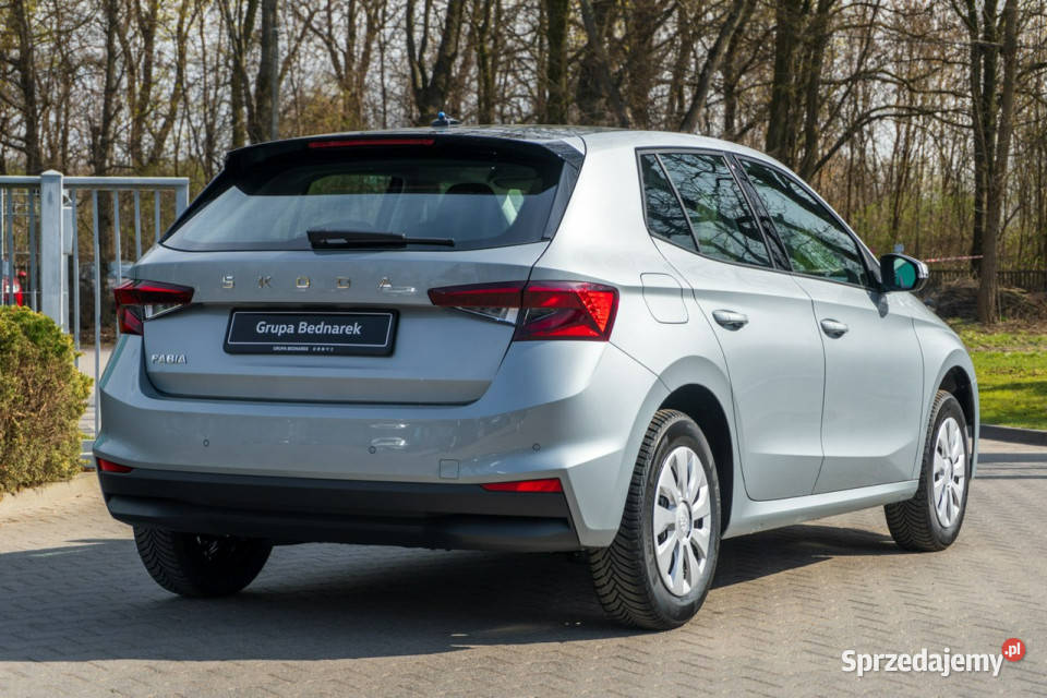 koda Fabia Essence 10 MPI 80 Dostępny ręki IV ABS łódzkie Łódź sprzedam