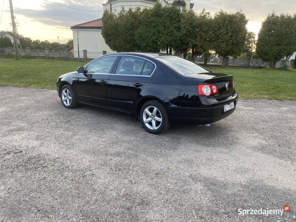 Volkswagen Passat 16 FSI sedan climatronic elektryczne lusterka Passat
