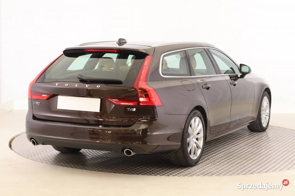 Volvo V90 T4 Rok produkcji 2019 Volvo Zabrze