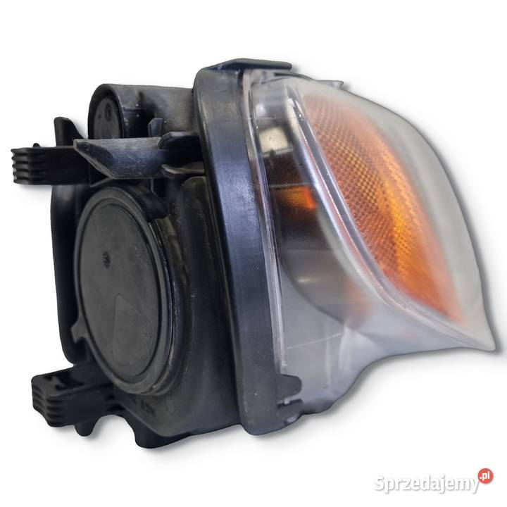 PRZEDNIA LAMPA PRAWA PRZEDNI REFLEKTOR Volvo V70 osobowe lubelskie Chełm