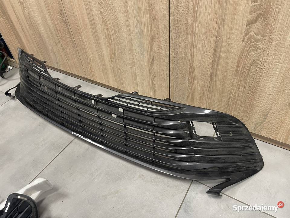 Toyota Camry 2018 kratka zderzaka atrapa przód Kozubszczyzna sprzedam
