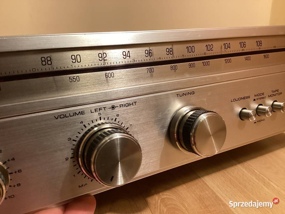 Wzmacniacz Amplituner AKAI AA810 SPRAWNY śliczne