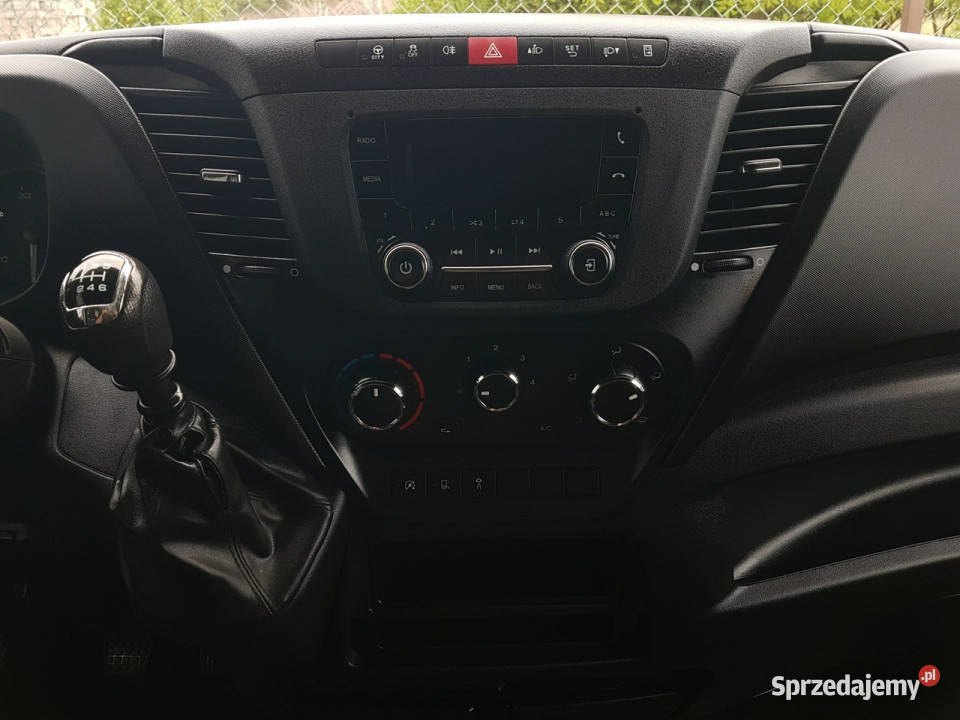 Iveco Daily KONTENER NISKOPODŁOGOWY 444x223x242 wspomaganie kierownicy Poręba