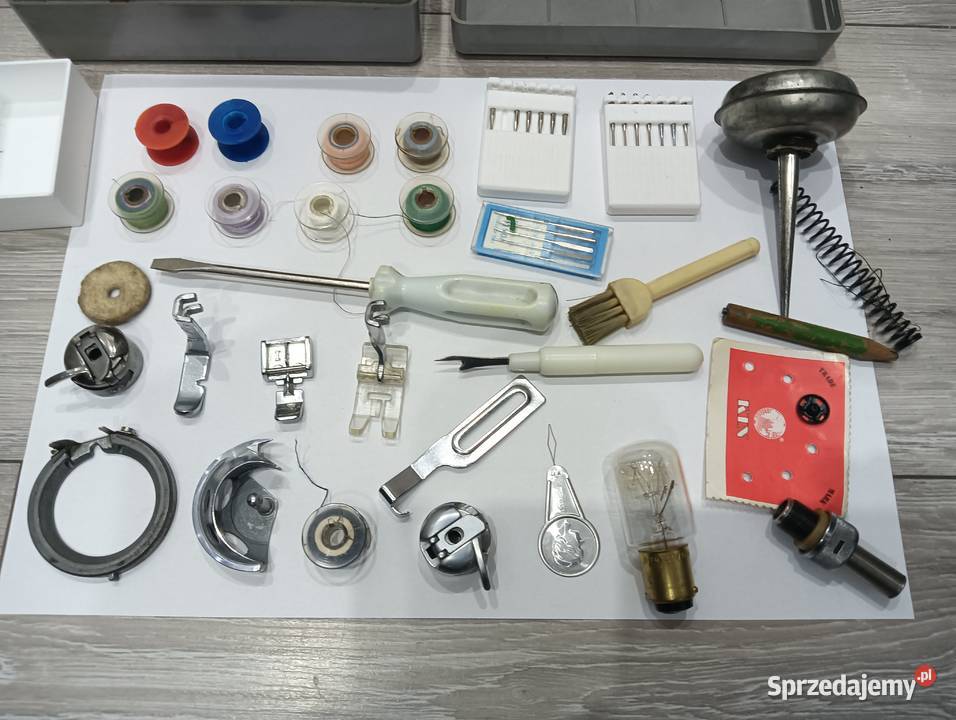 maszyna do szycia łucznik sam przybornik Pozostałe Wyposażenie wnętrz Wałbrzych