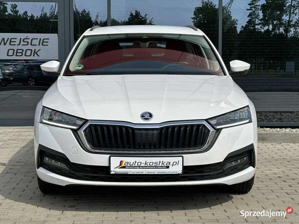 koda Octavia 8xAlu FullLED Virtual Łopatki Rok produkcji 2022