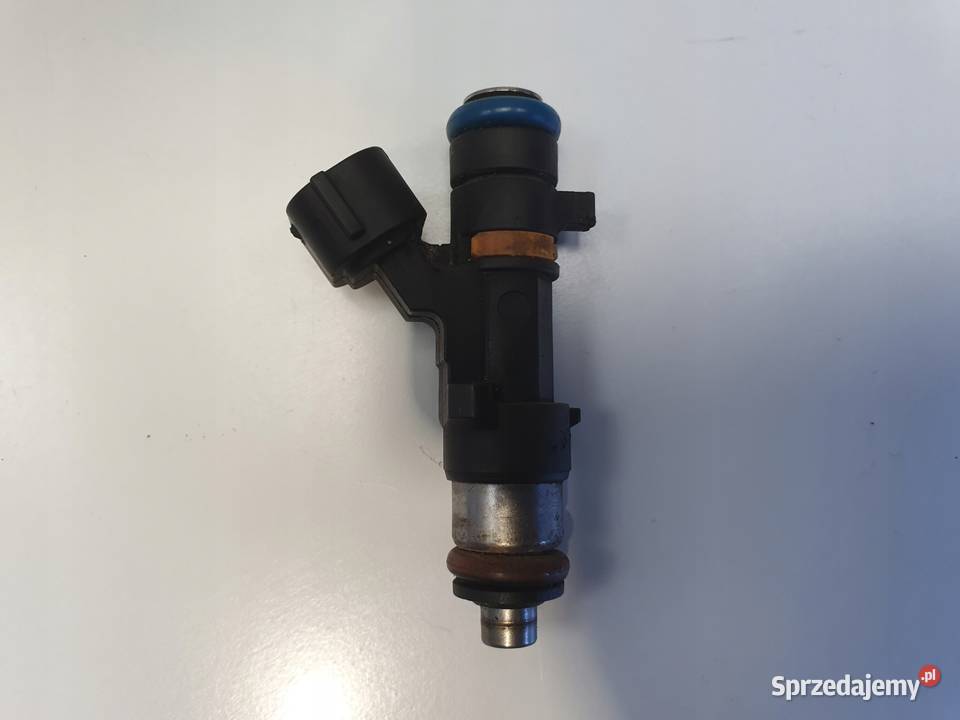 WTRYSKIWACZ Nissan 350Z 35 V6 0280158042