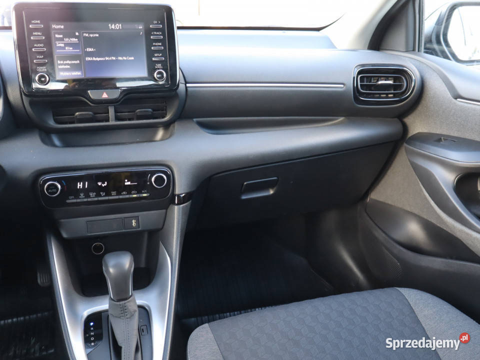 Toyota Yaris 15 VVTi Hybrid czujnik deszczu Piaseczno sprzedam