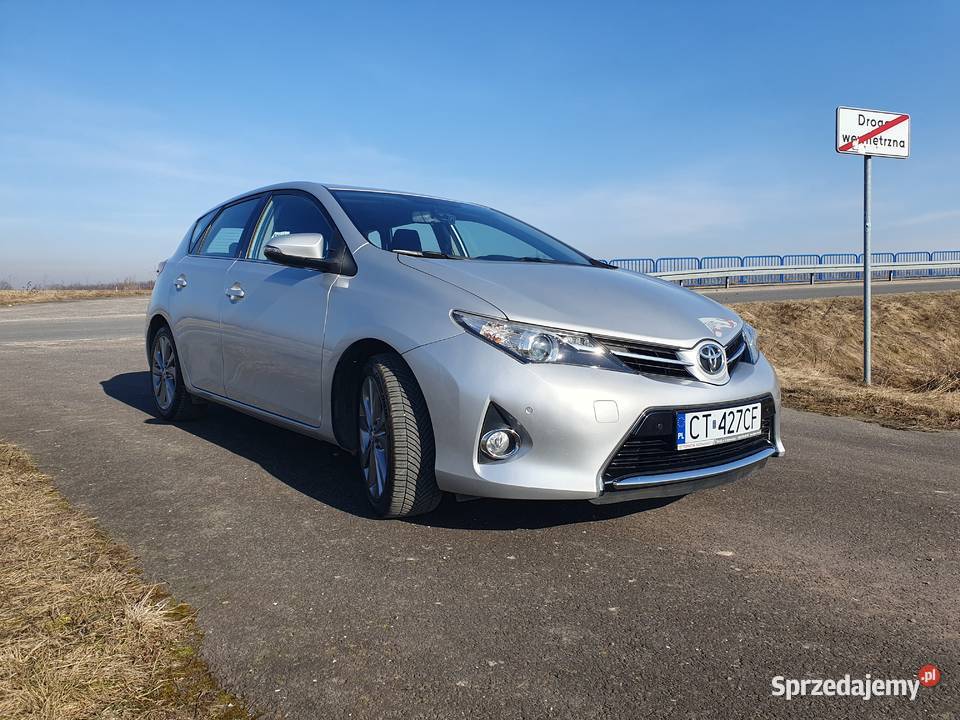 Toyota Auris 16 Automat LED Toruń sprzedam