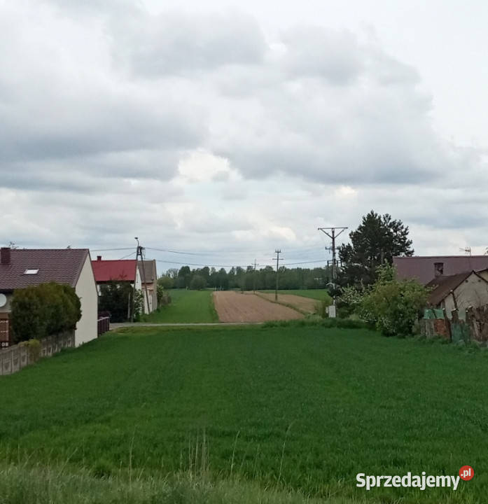 Sprzedam działkę budowlaną w miejscowości łódzkie Skalmierz