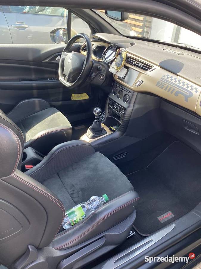 Citroen DS3 Racing złotyczarny mat carbon Rok produkcji 2015