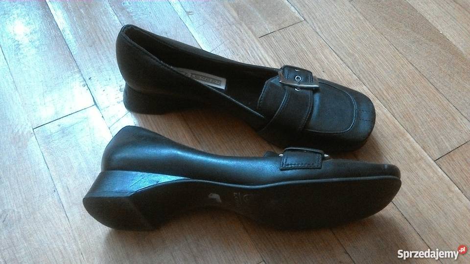 Pantofle Buffalo London rozmiar 37 24cm Ostrołęka