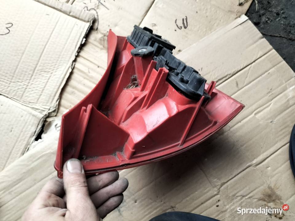 LAMPA TYŁ TYLNA LEWA CLIO 2 RENO CLIO 2 Kamień-Kolonia