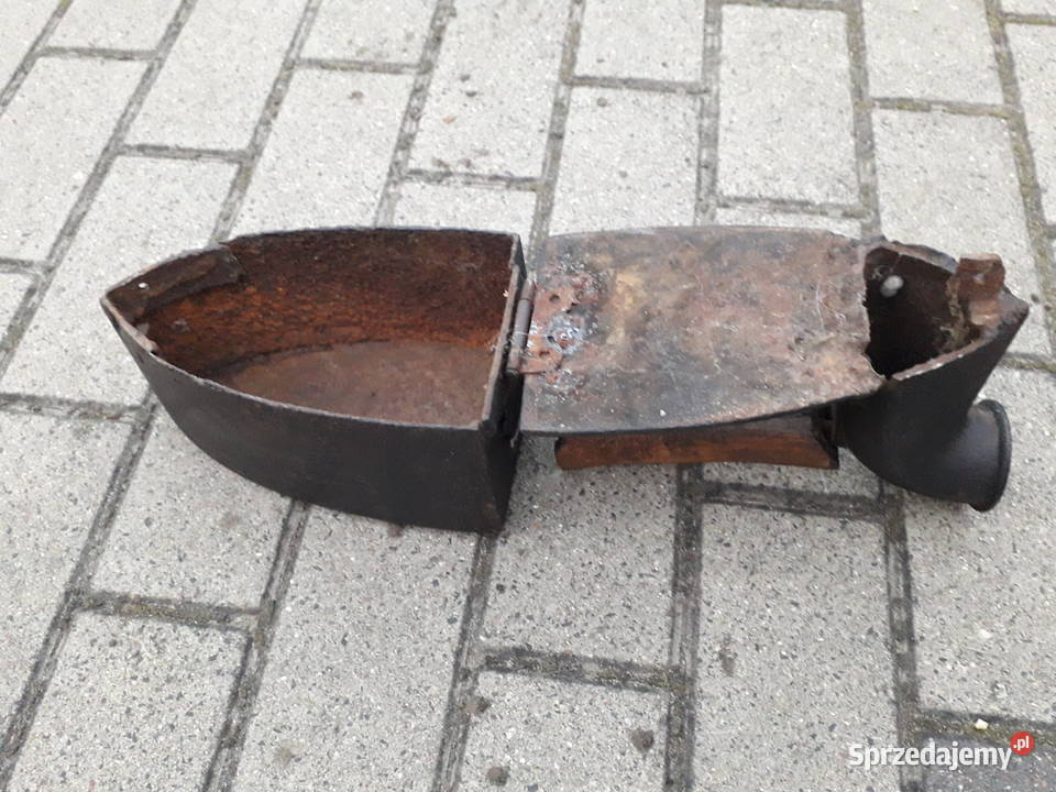 Zabytkowe żelazko na wegiel z kominem Warszawa