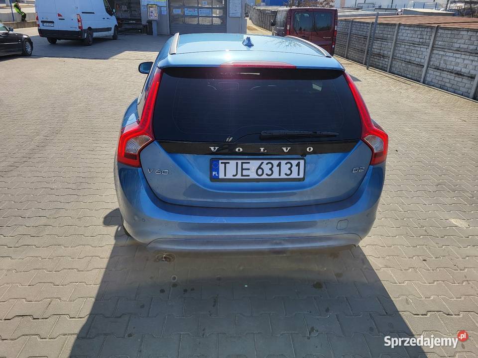 VOLVO V60 D2 MOMENTUM przyciemniane szyby Jędrzejów