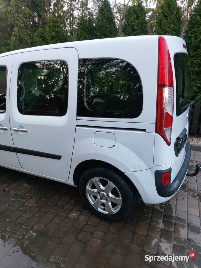 Renault kangoo 12 benzyna LIFT 2013r Rok produkcji 2013 sprzedam