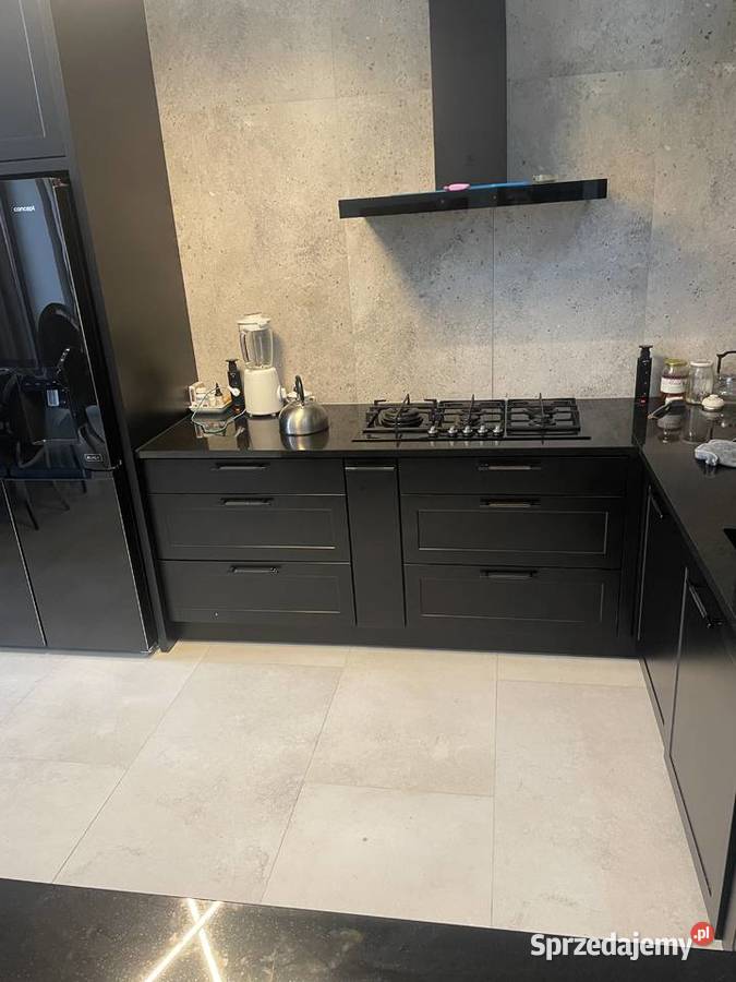 Na sprzedaż 12 zabytkowejpięknej kamienicy blacha