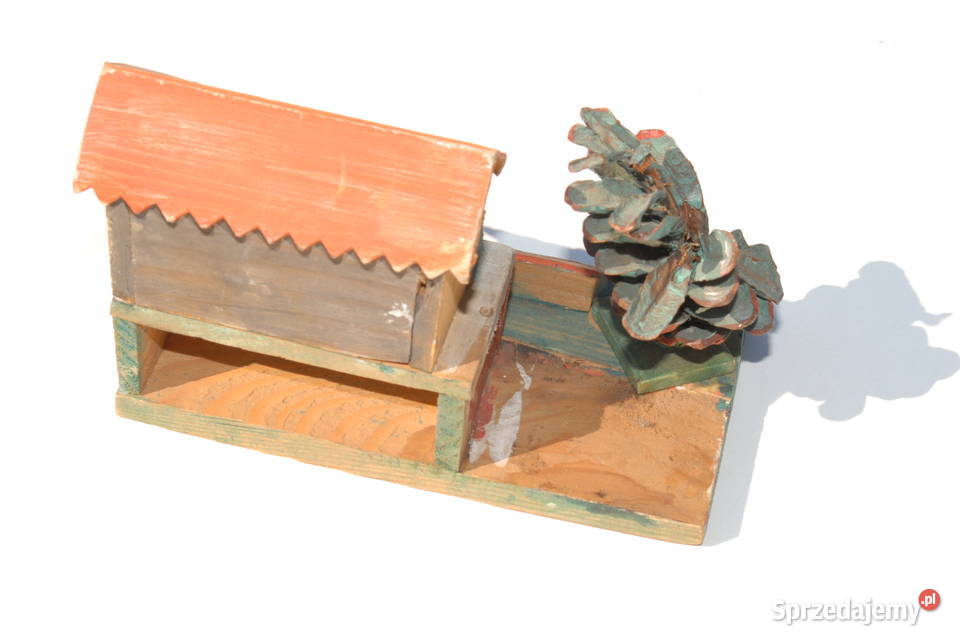 Stara zabawka model budynku domu do makiet Cieszyn