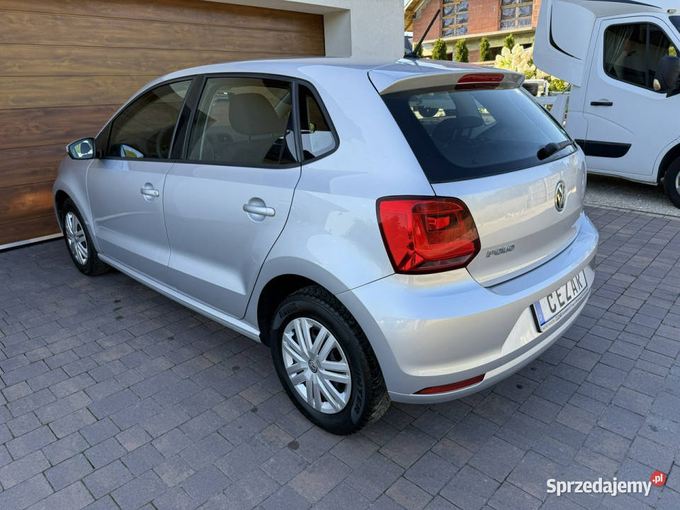 Volkswagen Polo 17r 10 MPI benzyna z Niemiec gniazdo USB Konradów sprzedam