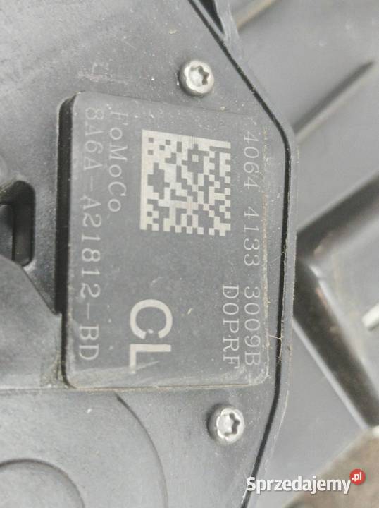 ZAMEK DRZWI PRAWY PRZÓD 8A6AA21812BD Ford Fiesta Karoseria