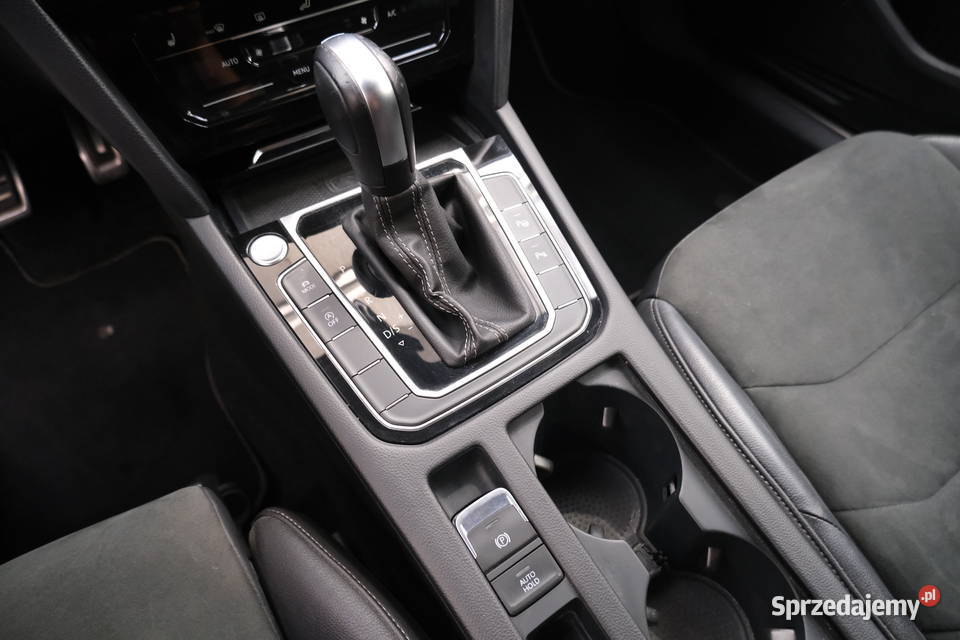 VOLKSWAGEN ARTEON 2020 196800 ccm 200 1968cm3 Warszawa