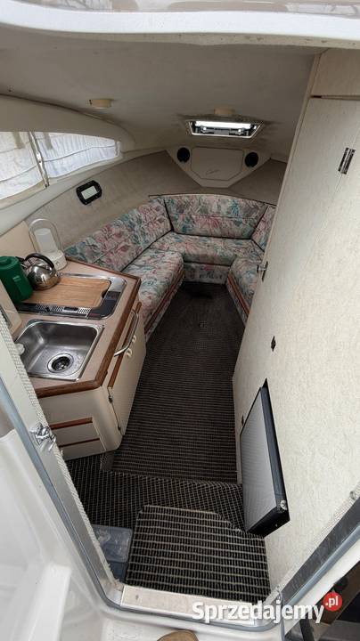 jacht motorowy łódka bayliner Ciera 2655 Jawor