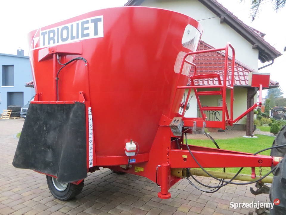 Paszowóz Wóz paszowy TRIOLIET Solomix 1000 wielkopolskie sprzedam