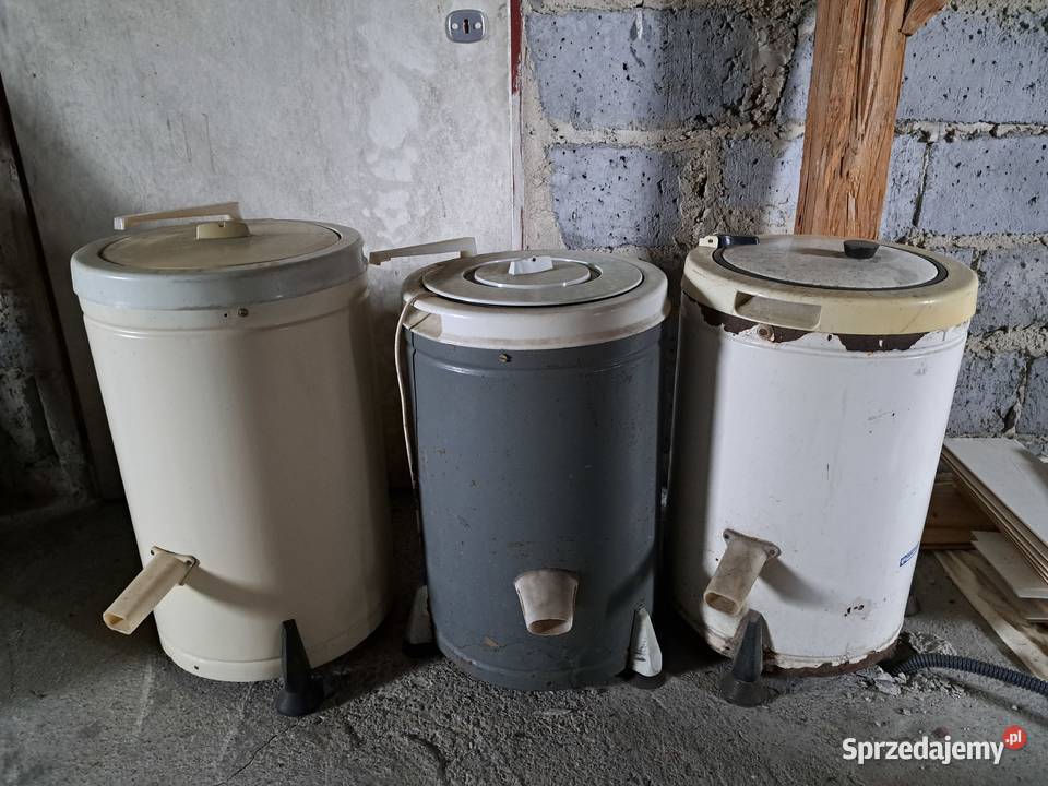 Trzy wirówki z PRLu AGD Brzesko