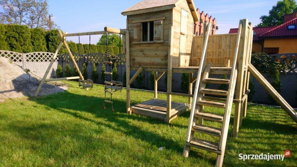 Studniaozdobna drewniana obudowa studni Chocz