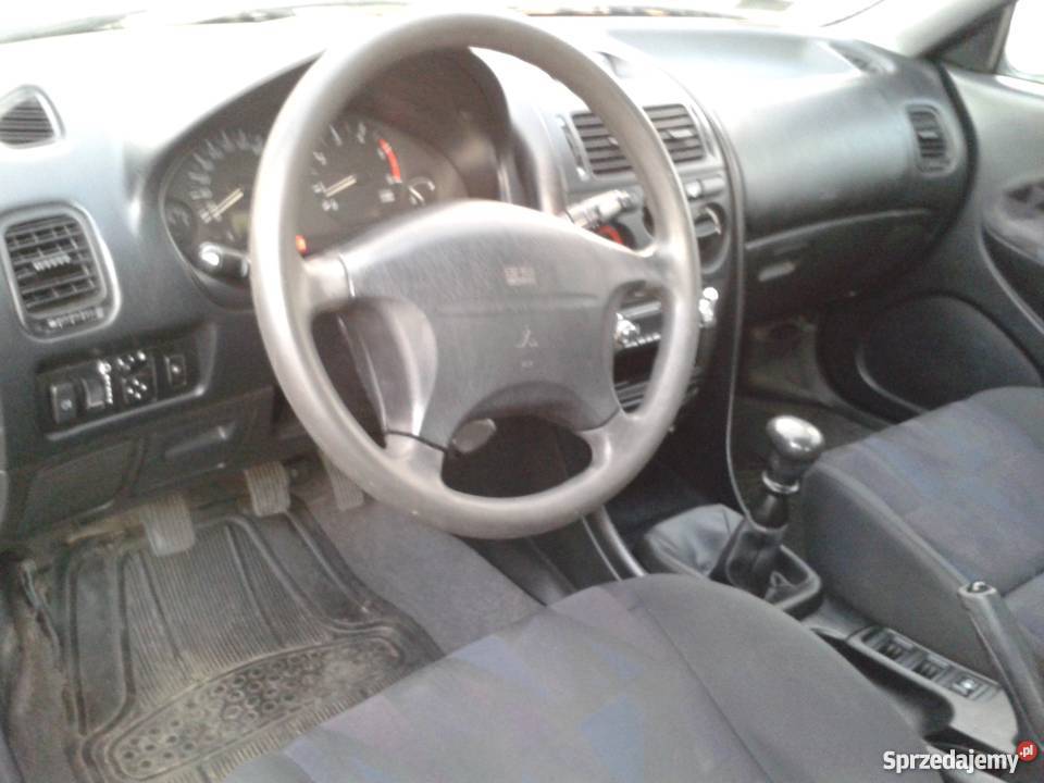 Ładnie utrzymany Mitsubishi Carisma Hatchback Zawiercie
