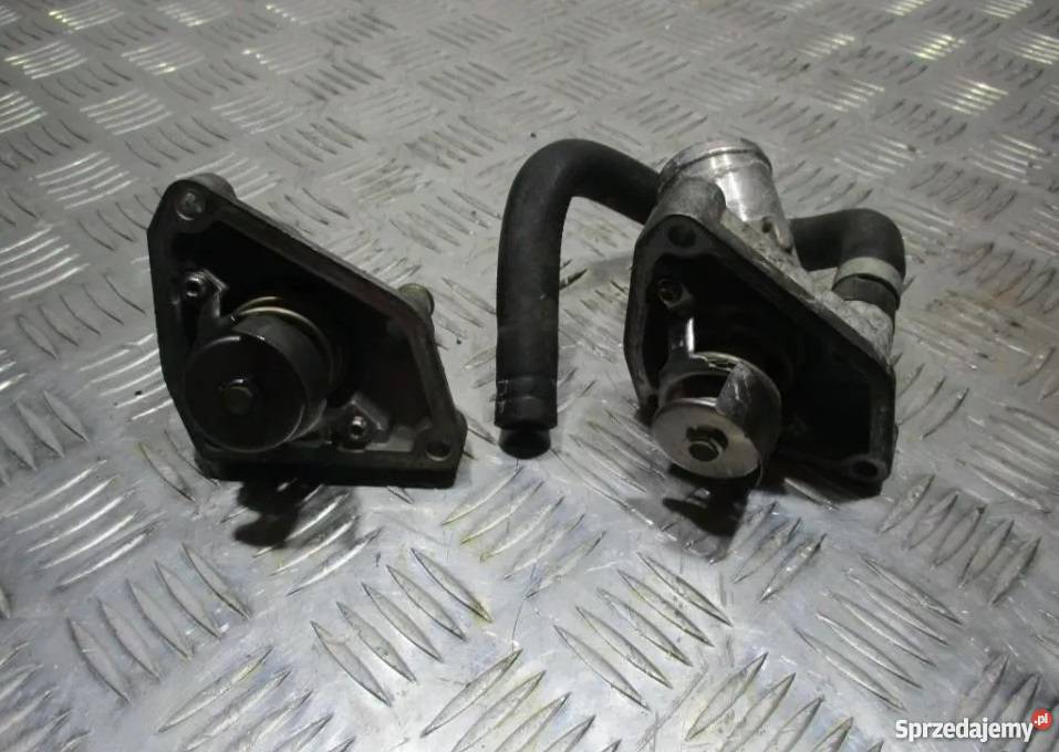 INFINITI FX 35 S50 TERMOSTAT Z OBUDOWĄ wielkopolskie Nowy Tomyśl